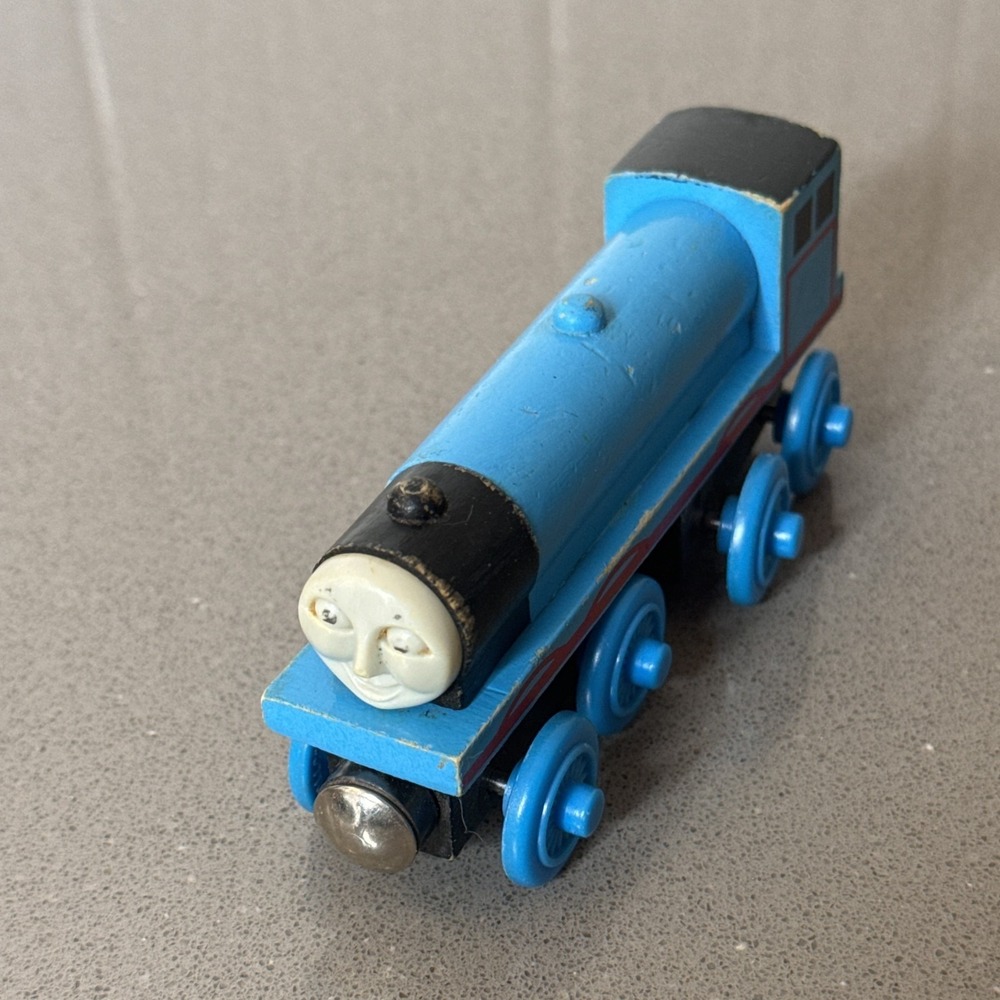 Vintage 1997 GORDON Thomas and Friends Train Wooden Railway Tank Engine Car FC